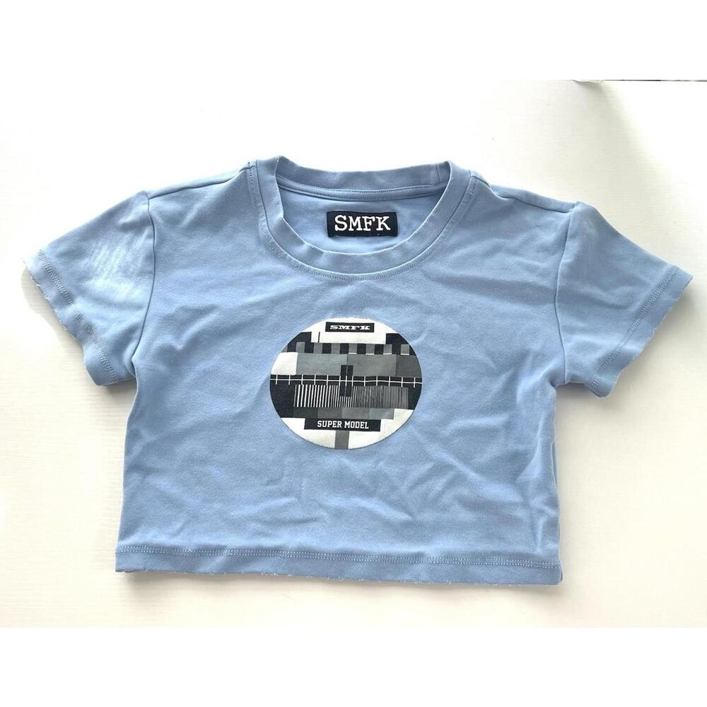 SMFK Wild World Super Model Blue Crop Tee UT001BL 2023 Collection Plan U L